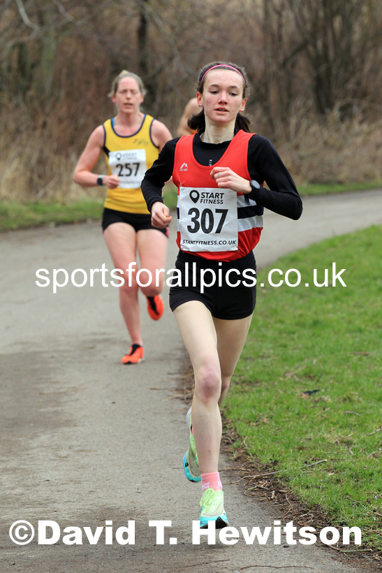 Senior women and veteran women and men over-50s NECAA Road Relay Champs., Hetton Lyons Park, Hetton le Hole, County Durham. Photo: David T. Hewitson/Sports for All Pics